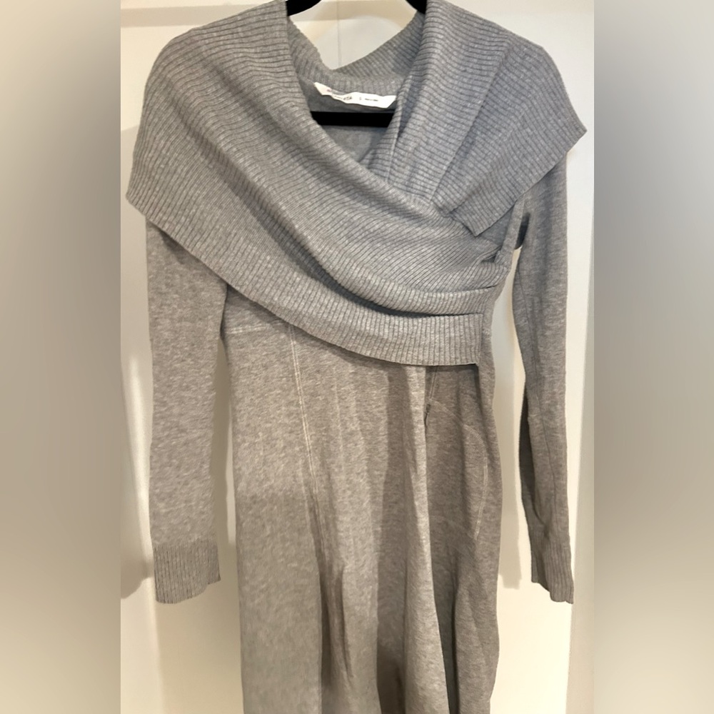 Athleta Dakini Criss Cross Sweater Dress Gray size small